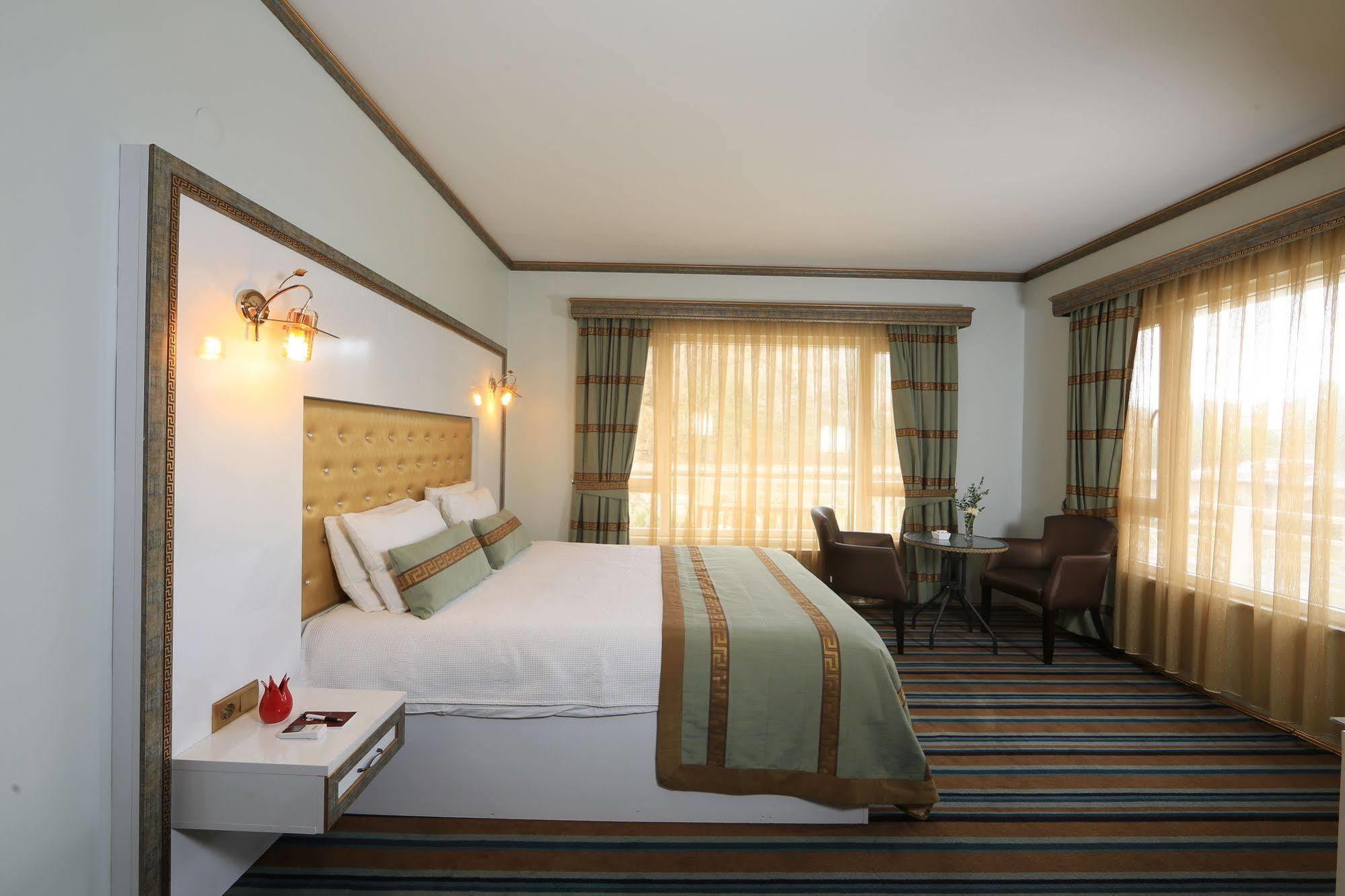 Lalehan Hotel Special Class Amasya Esterno foto