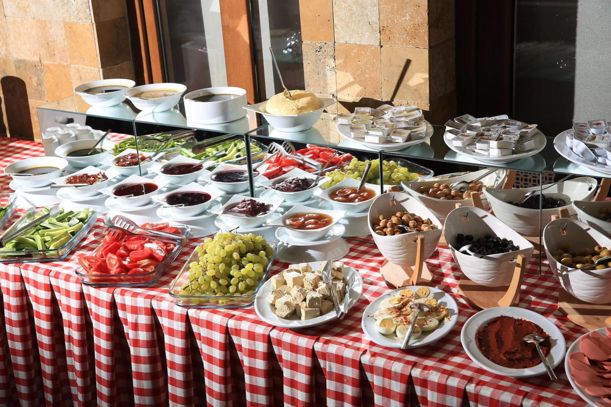 Lalehan Hotel Special Class Amasya Esterno foto