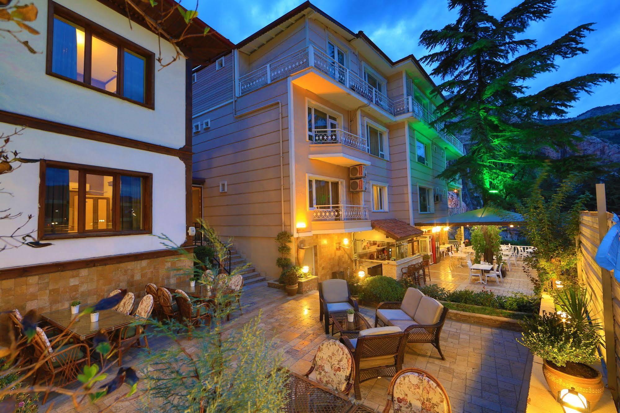 Lalehan Hotel Special Class Amasya Esterno foto
